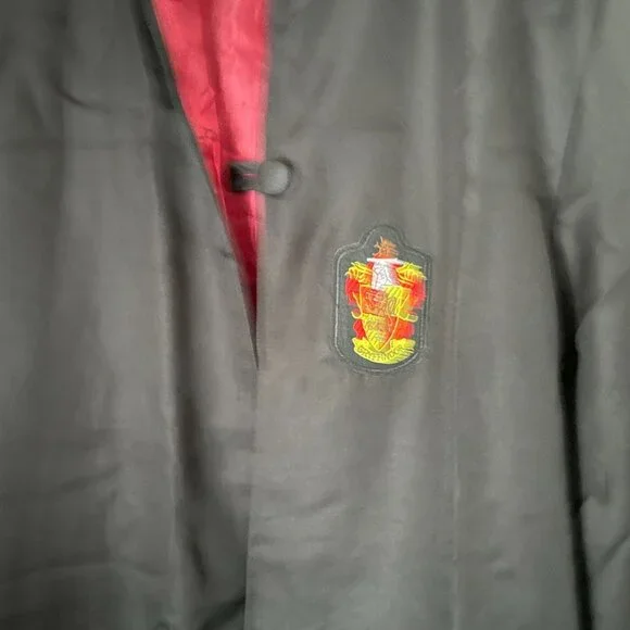 Harry Potter Gryffindor Robe - Picture 8 of 8